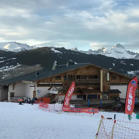 Hameau Des Pistes - Ski-in And Ski-out Apartment Megeve